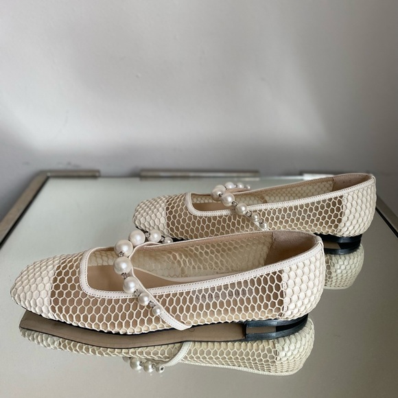 Like new JIMMY CHOO Ade Fishnet Ballet Flats 38.5 Mary Jane - Picture 7 of 12